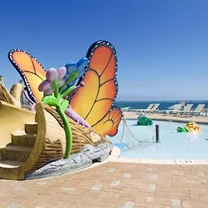 Laketown Wharf Resort: Family-friendly Beachfront With Views Panama City Beach